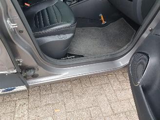 Renault Captur Automaat 1.2 TCe Dynamique picture 12