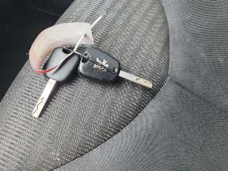 Peugeot 107 1.0 Active picture 18