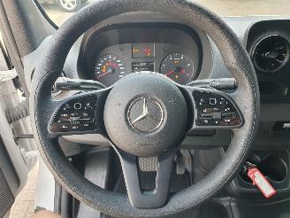 Mercedes Sprinter 317 1.9 CDI L2H2 RWD picture 22