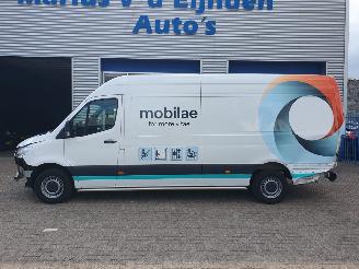 Mercedes Sprinter 317 1.9 CDI L2H2 RWD picture 2