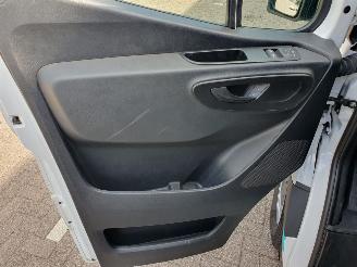Mercedes Sprinter 317 1.9 CDI L2H2 RWD picture 19