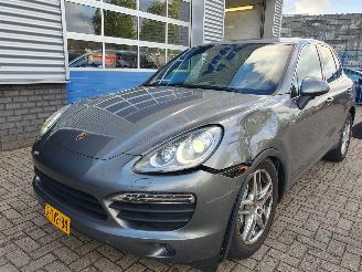 Voiture accidenté Porsche Cayenne 4.8 S automaat 2013/5