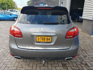 Porsche Cayenne 4.8 S automaat picture 4