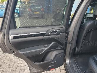 Porsche Cayenne 4.8 S automaat picture 27