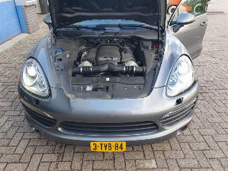 Porsche Cayenne 4.8 S automaat picture 9
