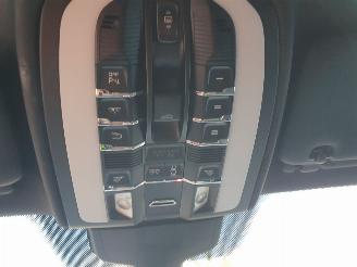 Porsche Cayenne 4.8 S automaat picture 22