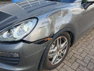 Porsche Cayenne 4.8 S automaat picture 11