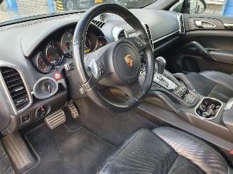 Porsche Cayenne 4.8 S automaat picture 14