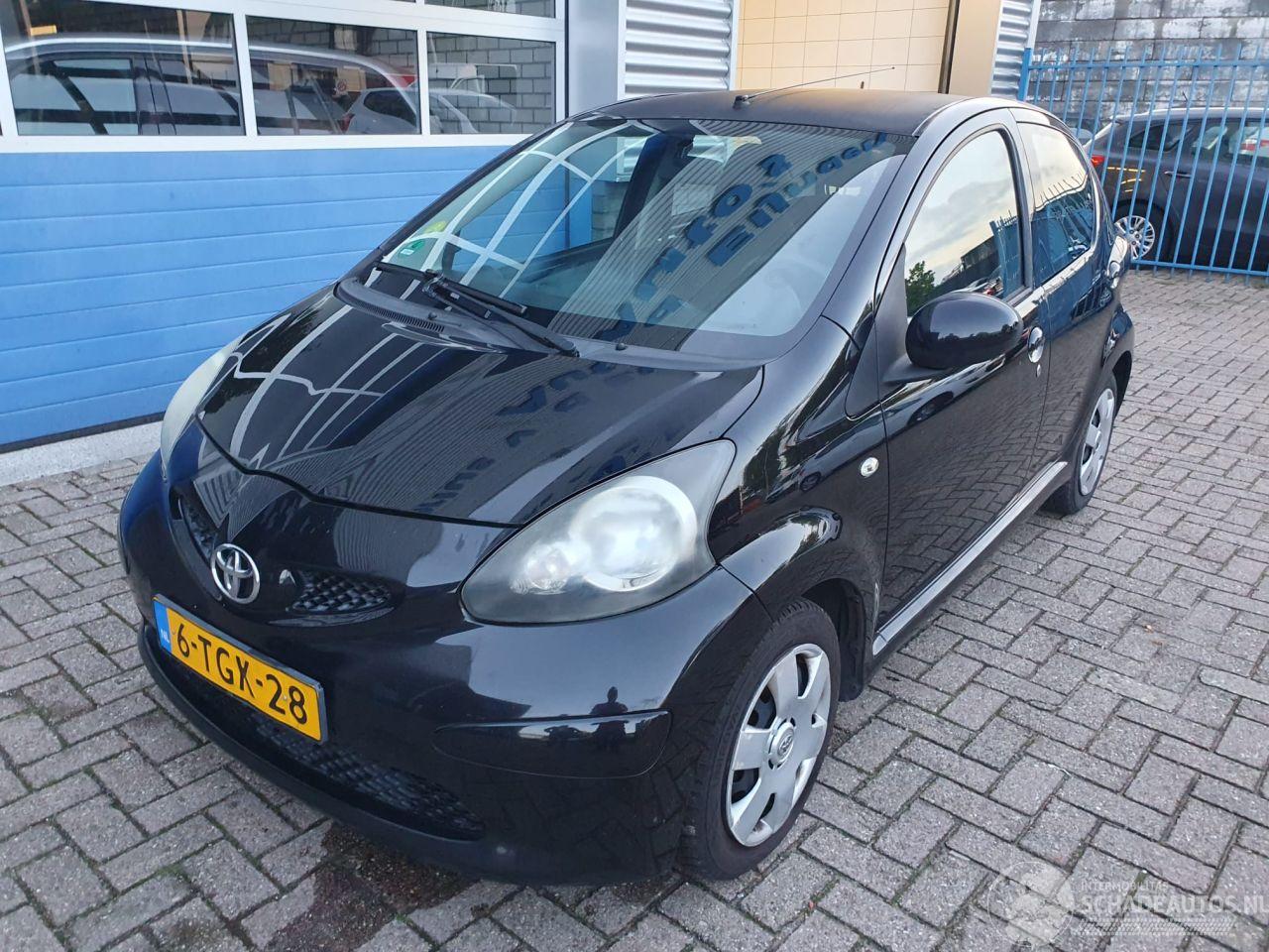 Toyota Aygo 1.0-12V