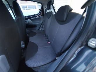 Toyota Aygo 1.0-12V picture 18