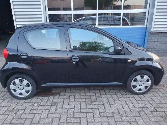 Toyota Aygo 1.0-12V picture 6