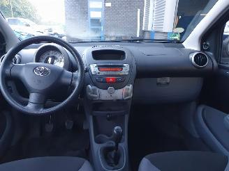 Toyota Aygo 1.0-12V picture 11
