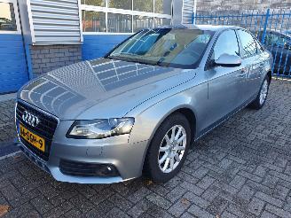 uszkodzony samochody osobowe Audi A4 3.2 FSI Pro Line 2011/9