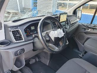 Ford Transit Custom 300 2.0 TDCI L2H1 Limited DC picture 13