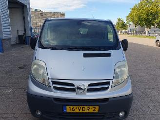 Nissan Primastar 2.0 dCi 350L DC picture 8