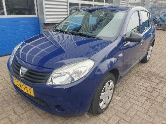 Schadeauto Dacia Sandero 1.2 Ambiance 2009/10