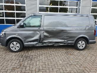 Volkswagen Transporter 2.0 TDI L2H1 DC Trendline Automaat picture 2