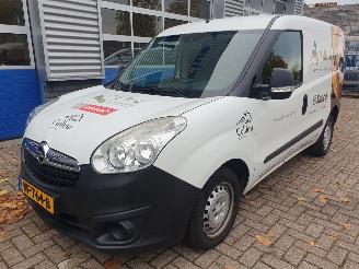 uszkodzony samochody ciężarowe Opel Combo 1.3 CDTi L1H1 ecoFLEX 2013/7