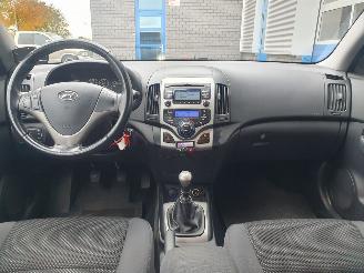 Hyundai I-30 CW 1.4i Blue Dynamic picture 14