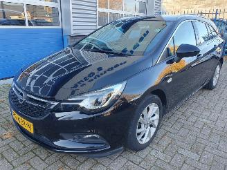 škoda osobní automobily Opel Astra SPORTS TOURER+ 1.6 CDTI Innovation 2017/9