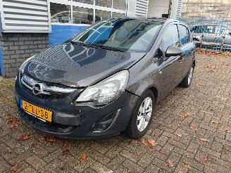 Unfallwagen Opel Corsa 1.2-16V Design Edition 2014/3