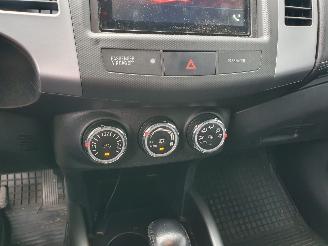 Mitsubishi Outlander 2.0 Intro Edition Automaat picture 18