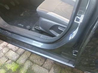 Ford Fiesta 1.0 Titanium picture 10