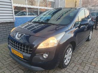 krockskadad bil auto Peugeot 3008 1.6 Schadevrij 2010/7
