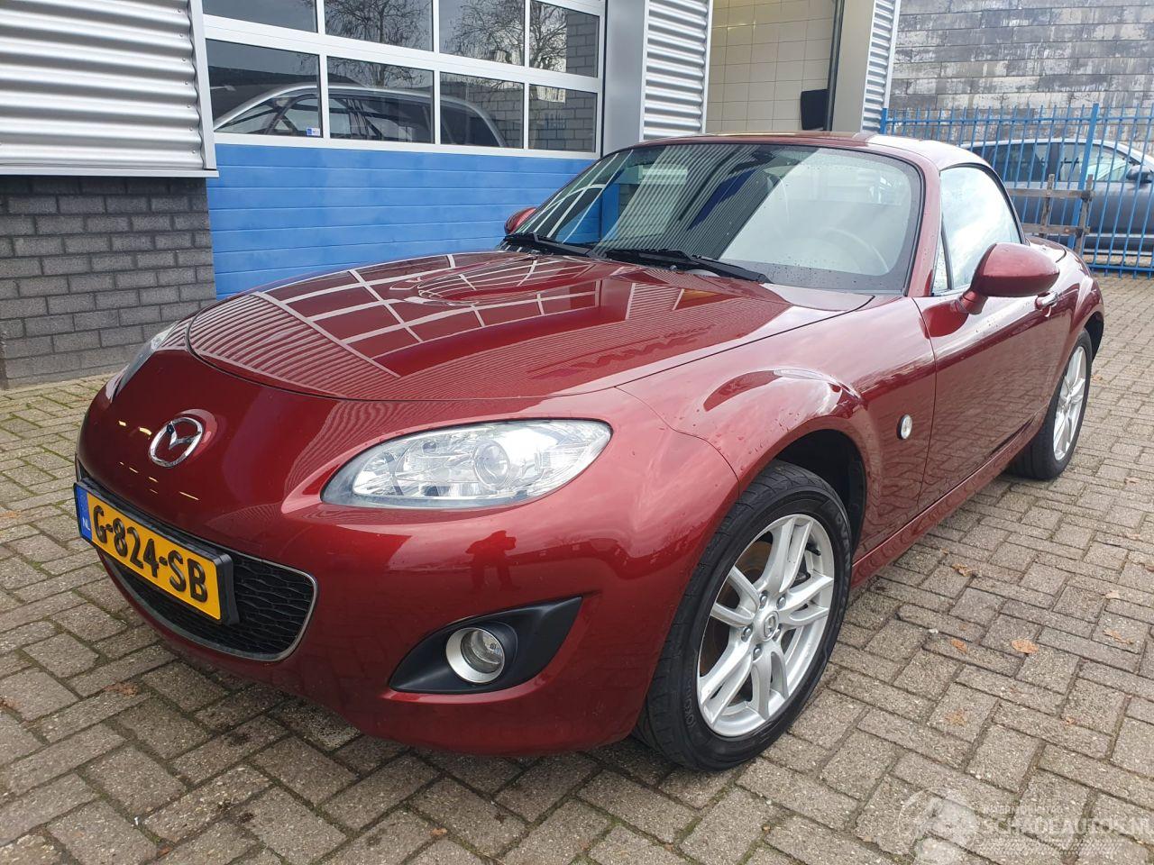 Mazda MX-5 Roadster Coupe 1.8 Hanabi