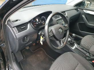 Skoda Octavia 1.0 TSI Greentech Ambition Business picture 13