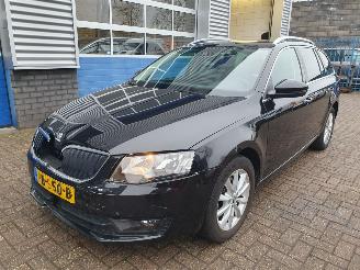 Schadeauto Skoda Octavia 1.0 TSI Greentech Ambition Business 2016/9