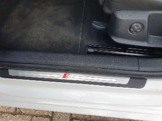 Audi A4 Avant 3.0 TDI quattro Sport Pro Line S Automaat picture 16