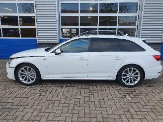 Audi A4 Avant 3.0 TDI quattro Sport Pro Line S Automaat picture 2