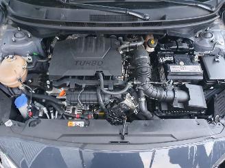 Hyundai I-20 1.0 T-GDI Premium Hybrid picture 9