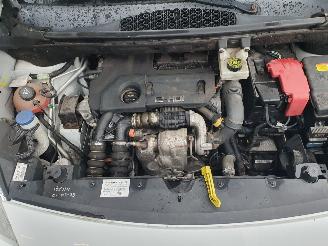Peugeot Partner 120 1.6 e-HDI L1 XT Profit + 2Tronic Automaat Schadevrij picture 10