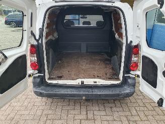 Peugeot Partner 120 1.6 e-HDI L1 XT Profit + 2Tronic Automaat Schadevrij picture 5