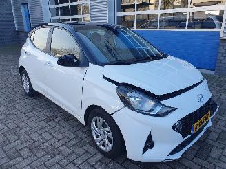 Unfallwagen Hyundai I-10 1.0 comfort 2022/9