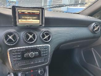 Mercedes A-klasse 180 CDI Edition Navigatie 4U3 picture 20