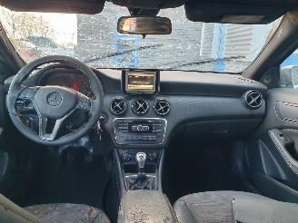 Mercedes A-klasse 180 CDI Edition Navigatie 4U3 picture 15