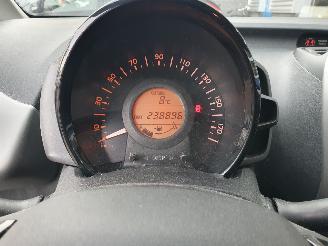 Peugeot 108 1.0 e-VTi Active picture 15