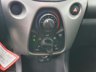 Peugeot 108 1.0 e-VTi Active picture 17