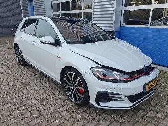 Schadeauto Volkswagen Golf 2.0 TSI GTI Performance Automaat 2018/12