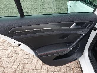Volkswagen Golf 2.0 TSI GTI Performance Automaat picture 24