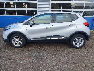 Renault Captur Automaat 1.2 TCe Expression picture 2