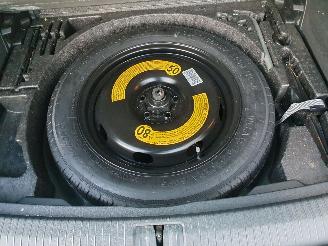 Volkswagen Tiguan 1.4 TSI Comfortline Business R-line picture 34