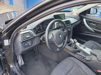BMW 3-serie 316i Touring picture 15