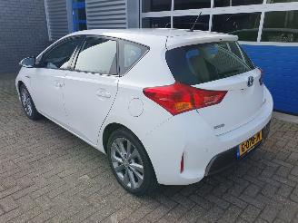Toyota Auris 1.8 Hybrid Lease picture 3