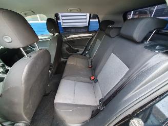 Volkswagen Golf 1.0 TSI Trendline picture 23