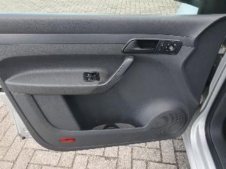 Volkswagen Caddy maxi 1.6 TDI Maxi Economy Baseline picture 13