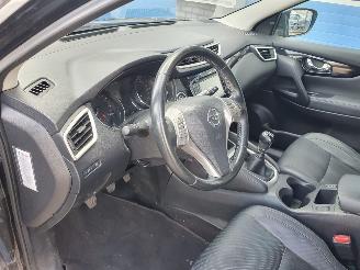 Nissan Qashqai 1.2 Connect Edition picture 12